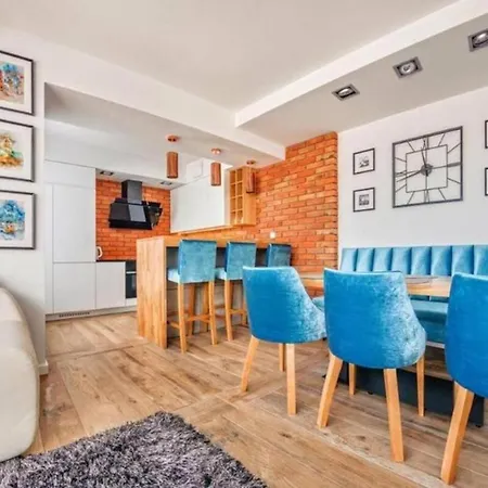 Close-golden - Cozy And Bright - Great Location &swietej Barbary Apartman