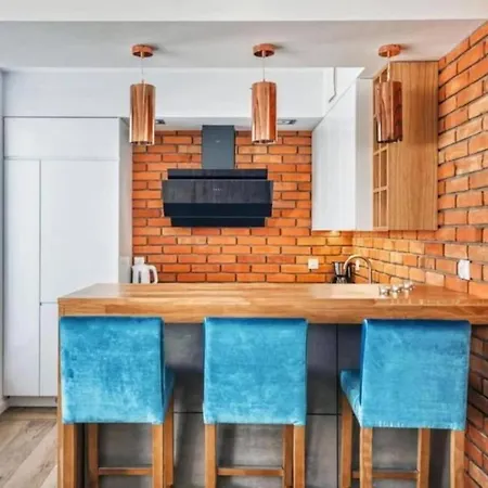Apartment Golden - Cozy And Bright - Great Location &swietej Barbary