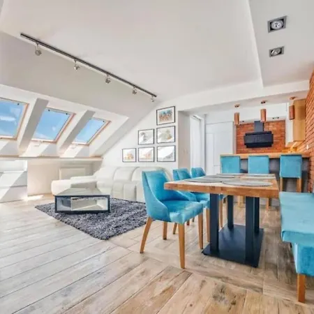 Close-golden - Cozy And Bright - Great Location &swietej Barbary Lejlighed