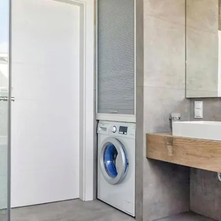 Lejlighed Close-golden - Cozy And Bright - Great Location &swietej Barbary